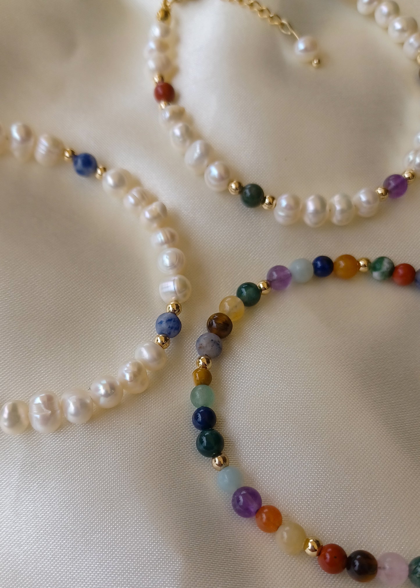 Crème | Sodaliet en parel | Armband