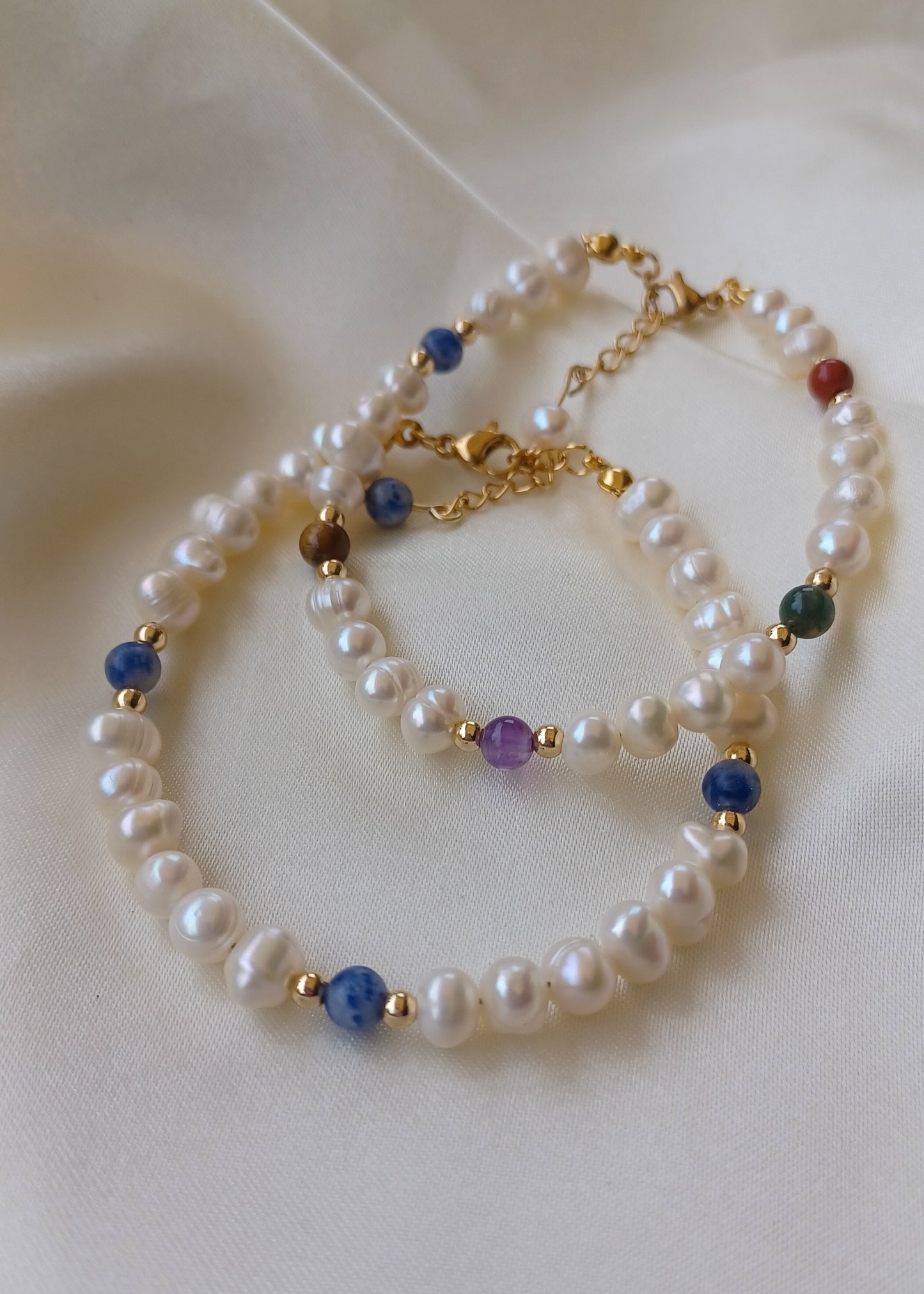 Crème | Sodaliet en parel | Armband