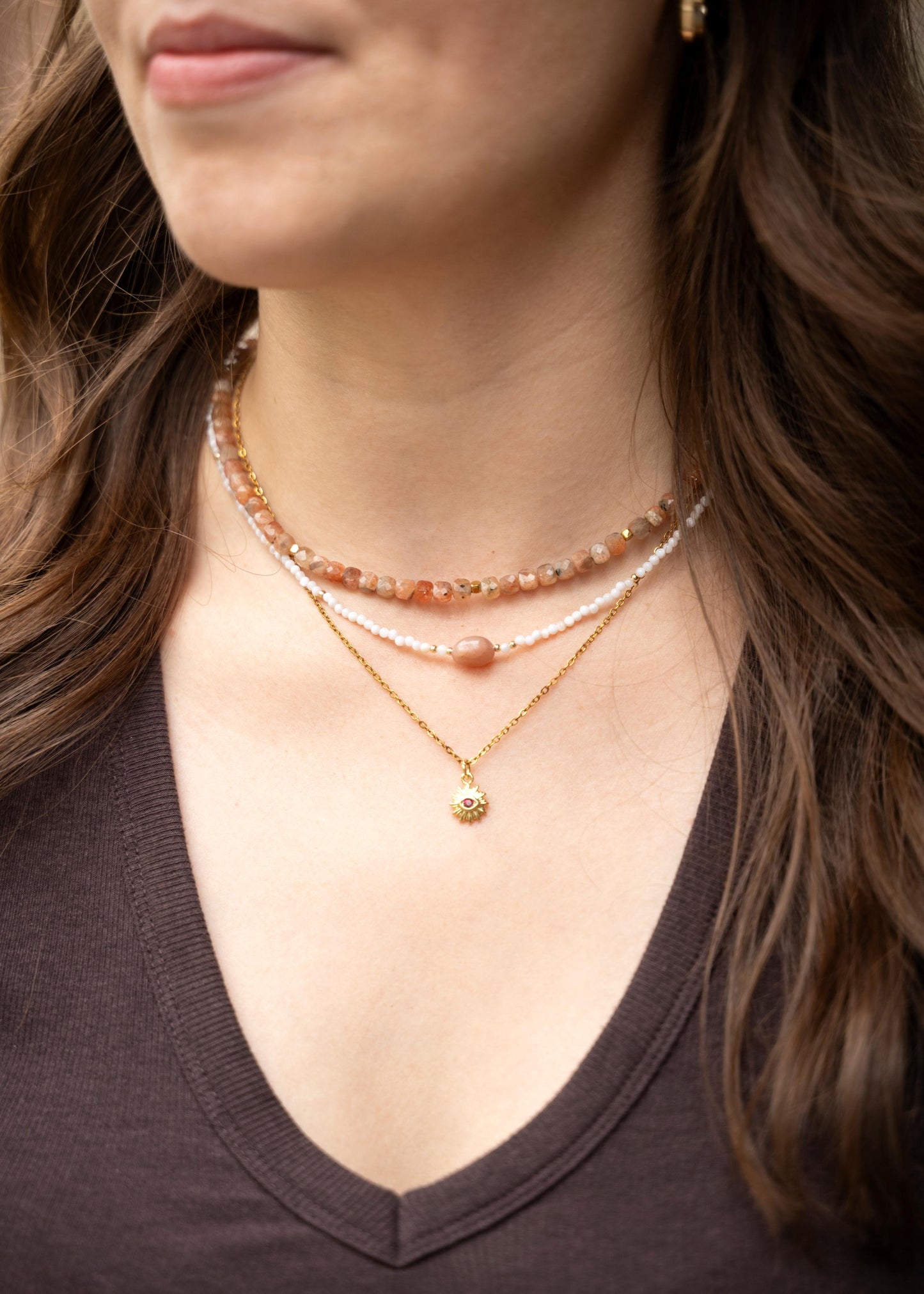 Crème | Zonnesteen en schelp | Ketting