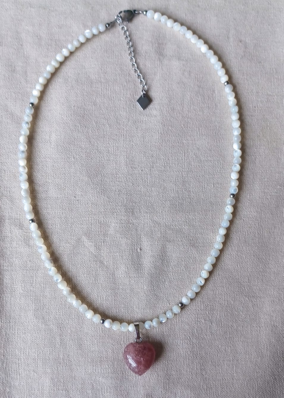 Violet | Schelp & Aardbeienkwarts | Ketting